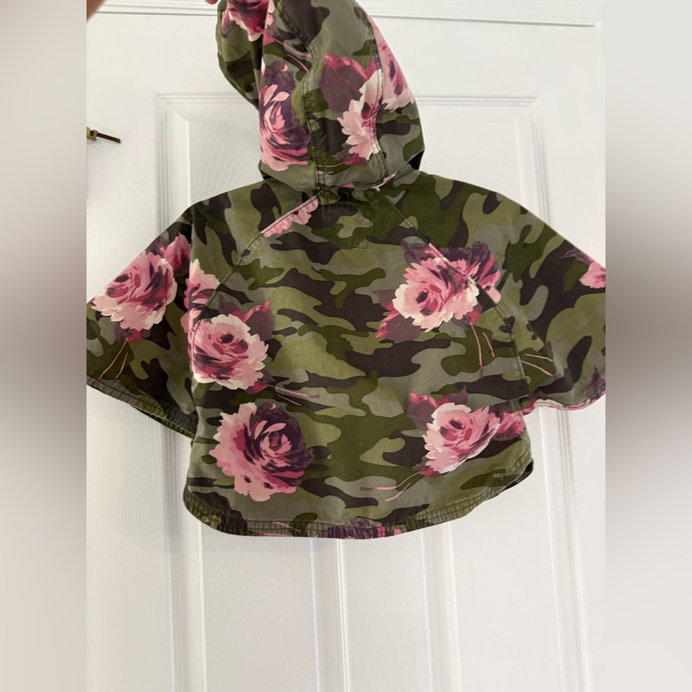 Baby Gap Girls' Green Camo & Pink Floral poncho Hooded Jacket- Adorable!